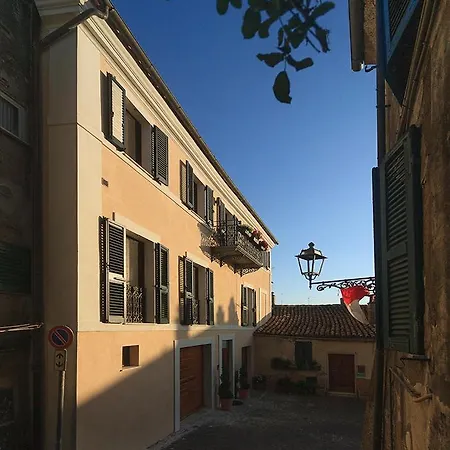 Dimo' Re Bed & Breakfast Farnese